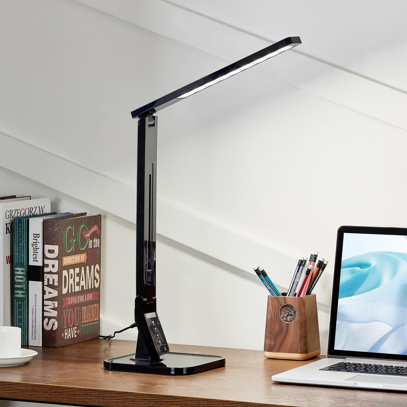 Lindby LED-Schreibtischleuchte Eleni, schwarz, CCT, dimmbar - Arbeitszimmer / Büro - Modern - Kunststoff - Eckig
